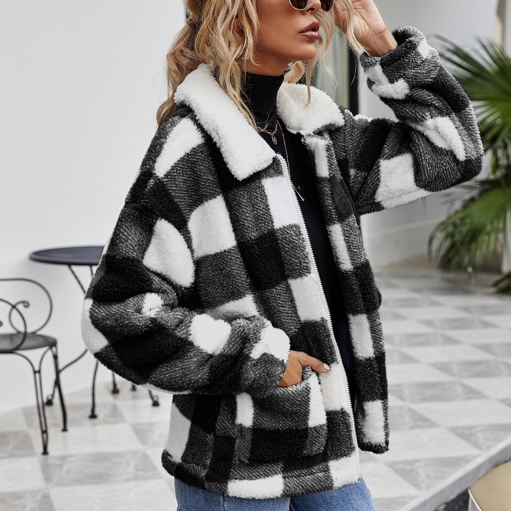 Black plaid collar pocket Teddy Jacket Shacket - Picture 10 of 10